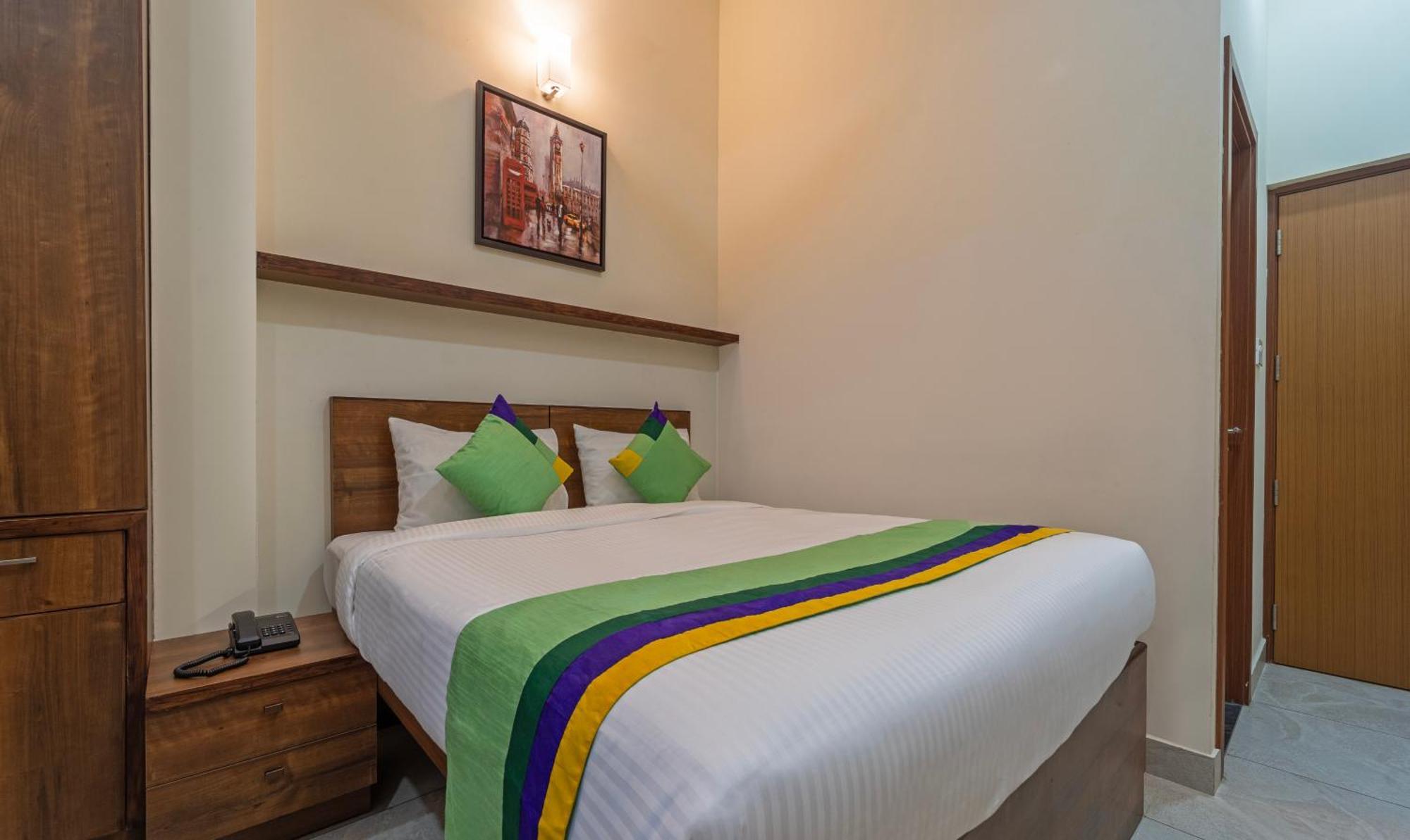 Itsy Hotels Avani Stays, Vyttila, Коччи Экстерьер фото