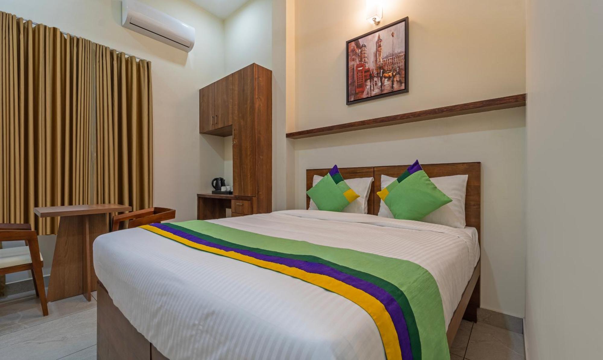 Itsy Hotels Avani Stays, Vyttila, Коччи Экстерьер фото