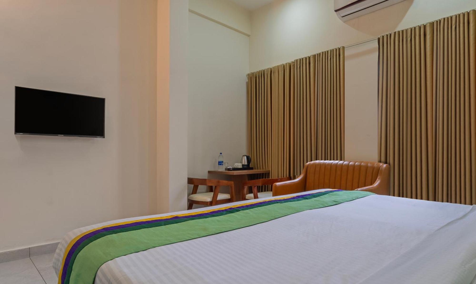 Itsy Hotels Avani Stays, Vyttila, Коччи Экстерьер фото