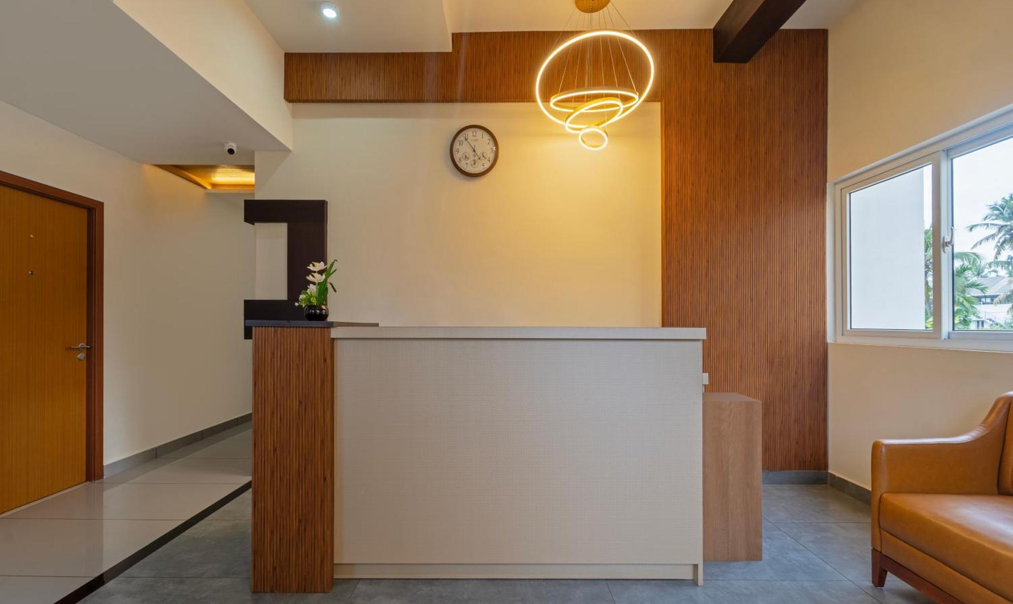 Itsy Hotels Avani Stays, Vyttila, Коччи Экстерьер фото