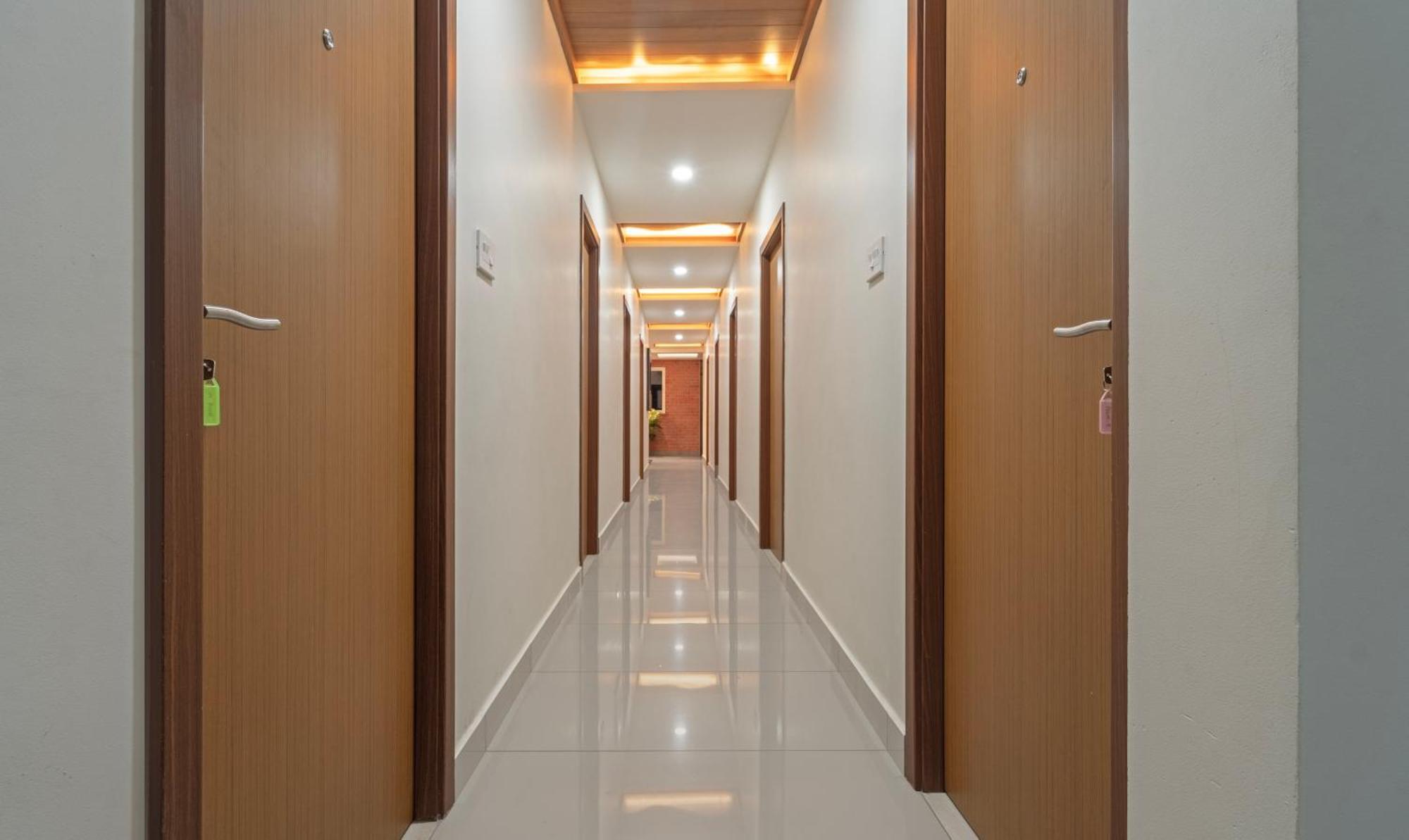 Itsy Hotels Avani Stays, Vyttila, Коччи Экстерьер фото